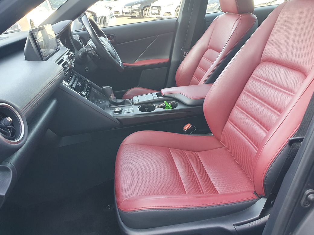 2021 Lexus IS 300h