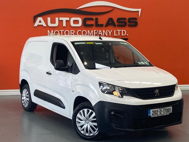 vehicle for sale from Autoclass Motor Company