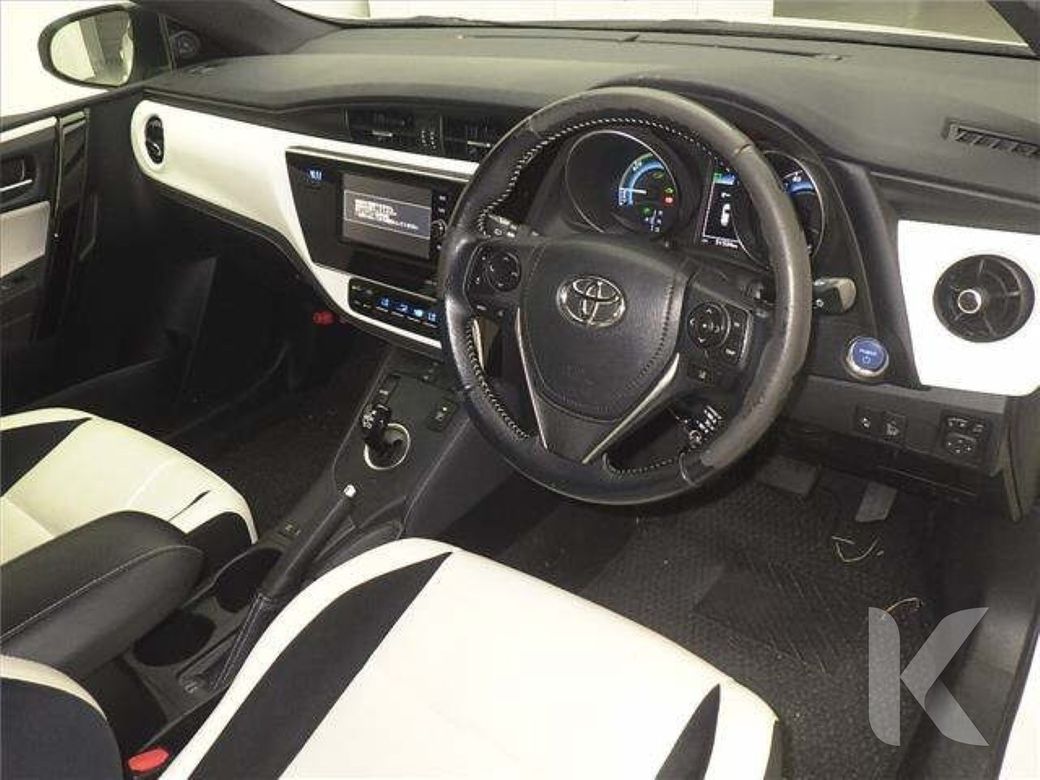 2017 Toyota Auris