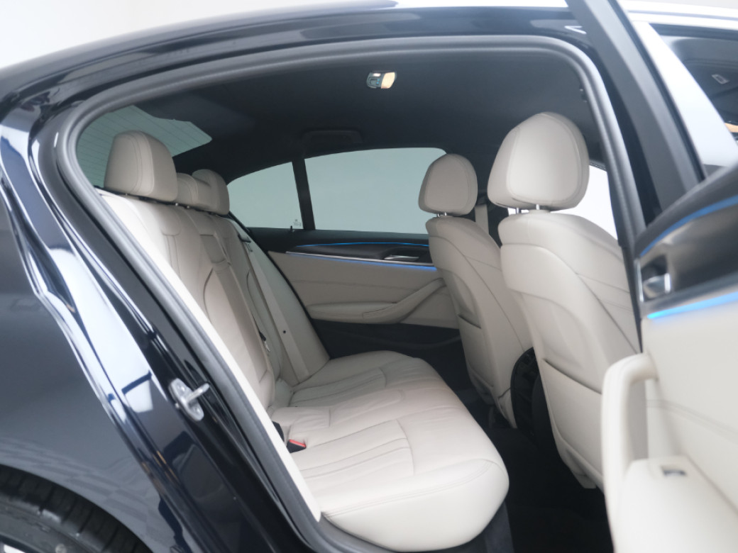 2022 BMW 5 Series