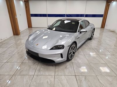 2025 Porsche Taycan