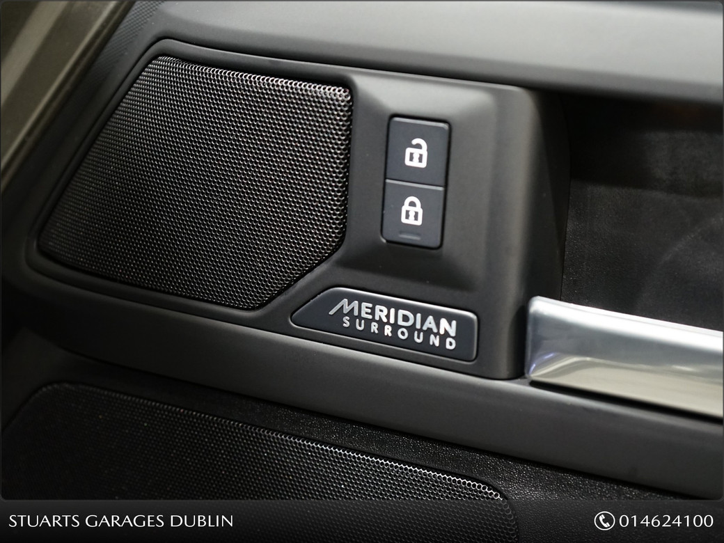 2025 Land Rover Defender