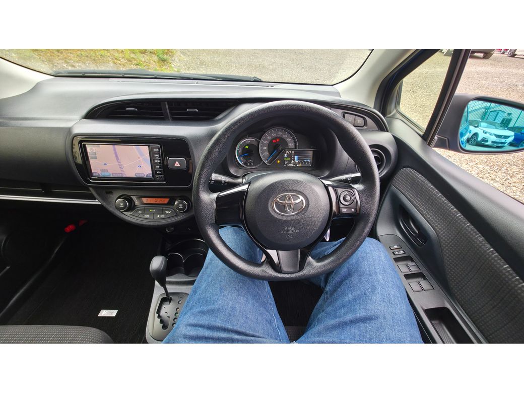 2017 Toyota Vitz