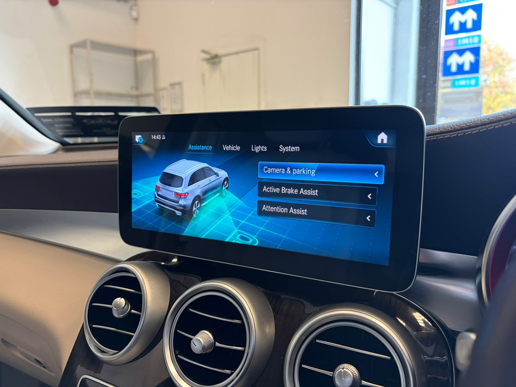 2021 Mercedes-Benz GLC Class