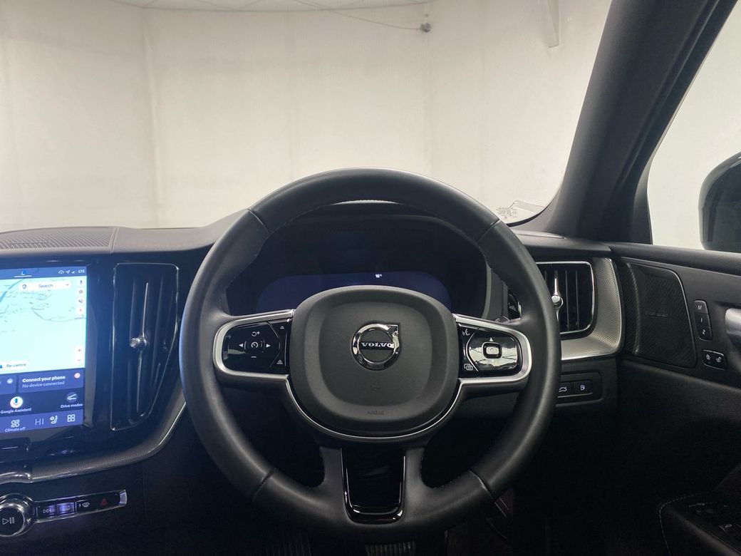 2025 Volvo XC60