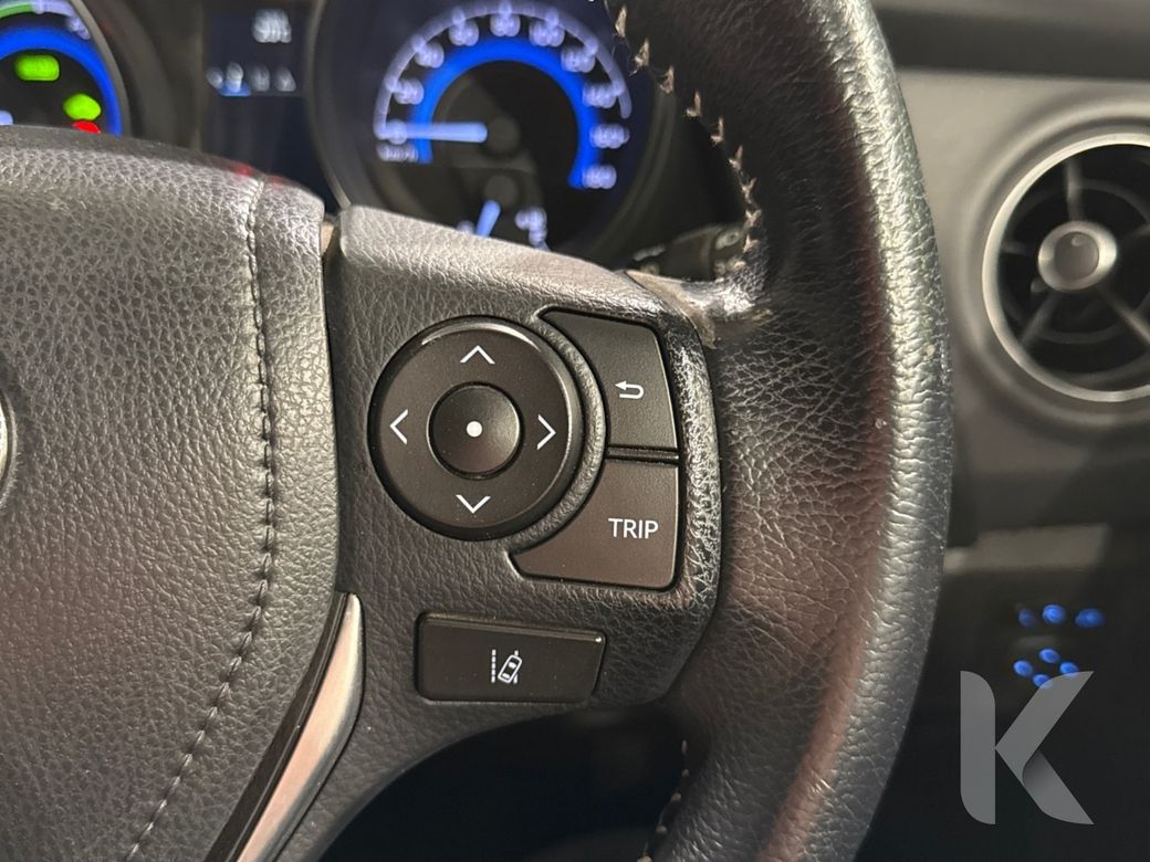2017 Toyota Auris