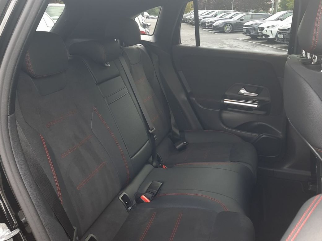 2025 Mercedes-Benz EQA