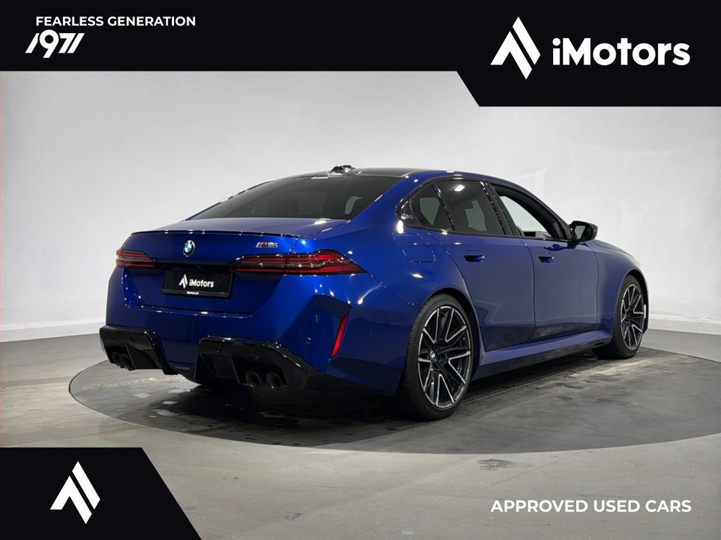 2025 BMW M5