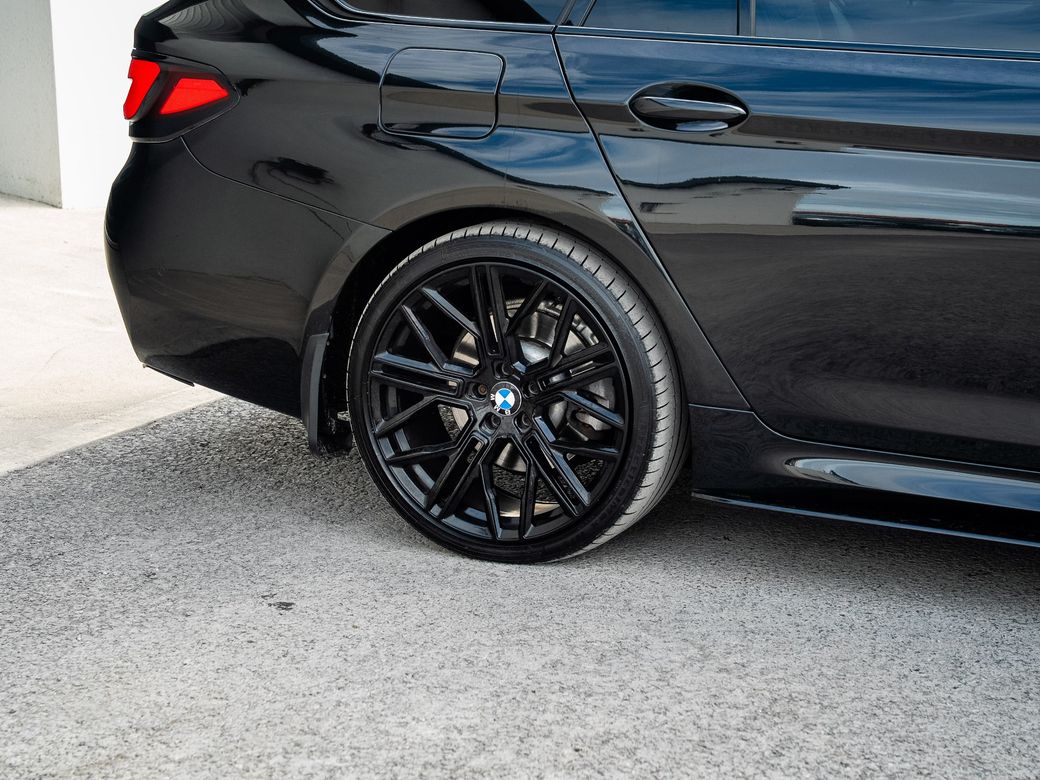 2022 BMW 5 Series