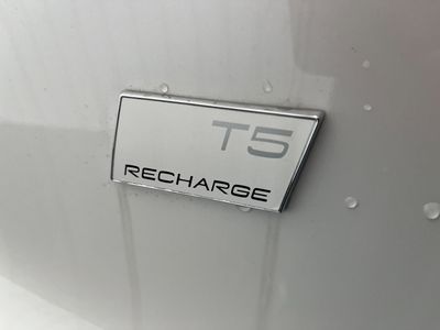 2022 Volvo XC40
