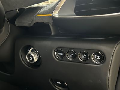 2023 McLaren Artura