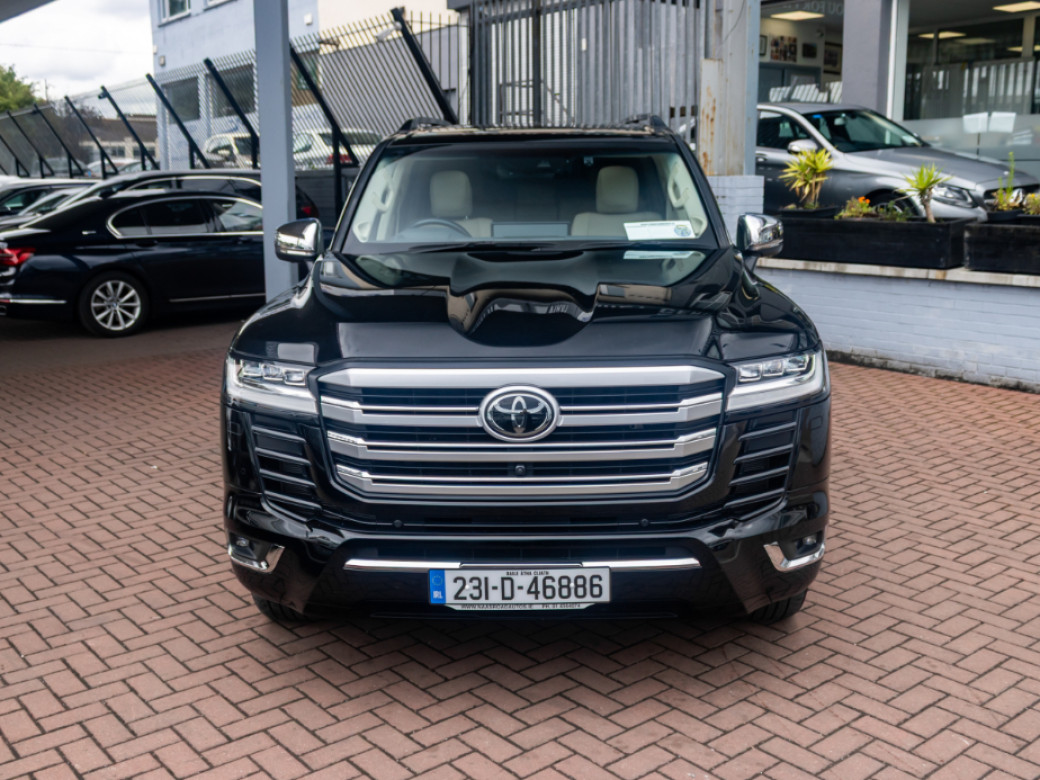 2023 Toyota Land Cruiser Amazon