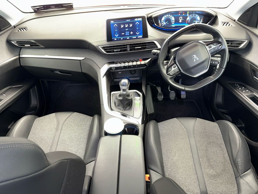 2020 Peugeot 5008