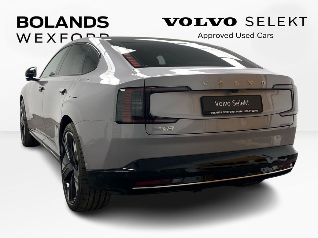 2026 Volvo ES90