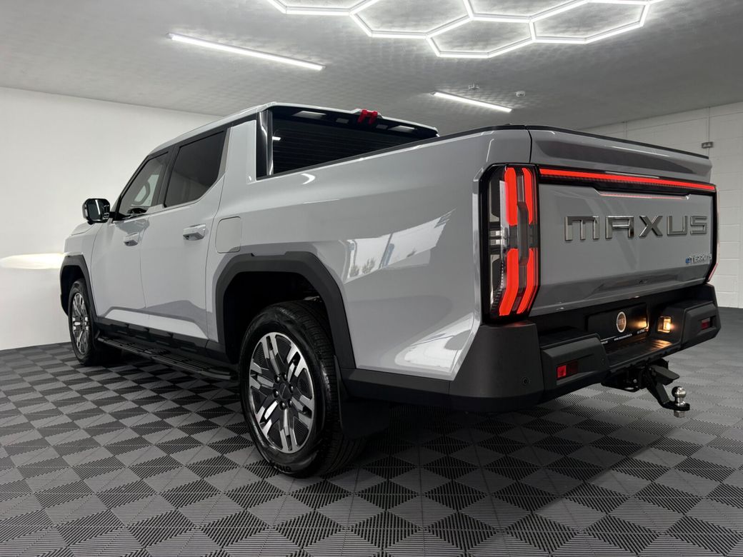 2027 Maxus eTERRON 9