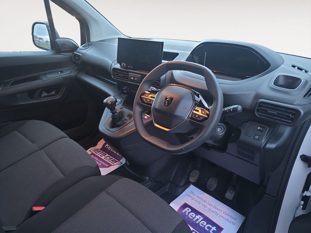 2024 Peugeot Partner