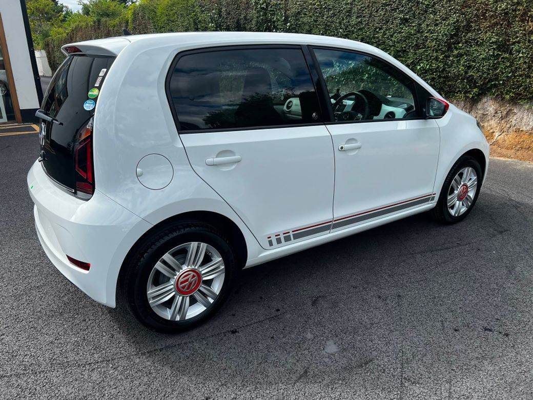 2017 Volkswagen up!