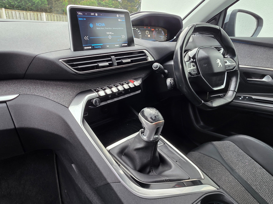 2020 Peugeot 5008
