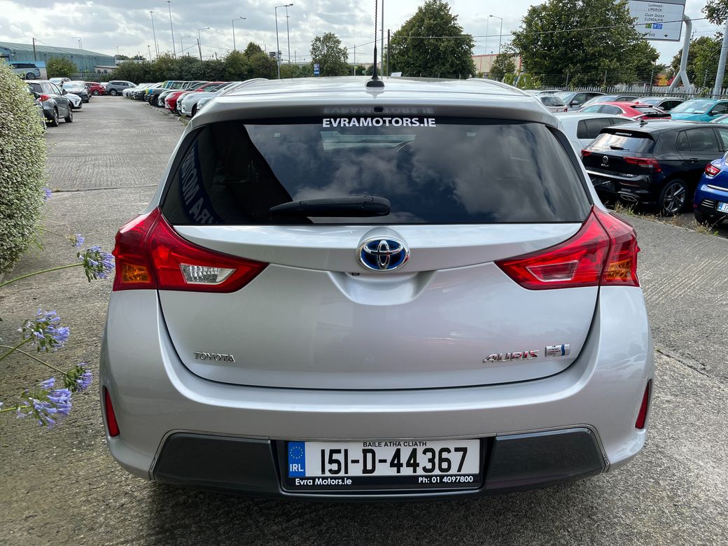 2015 Toyota Auris