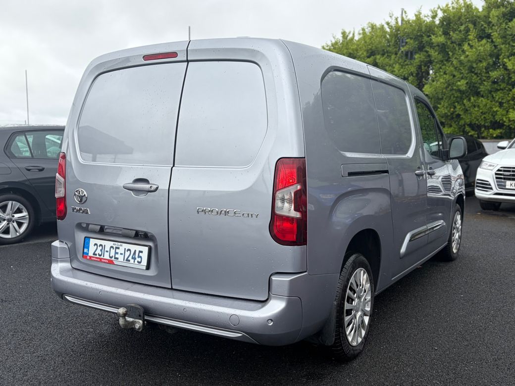 2023 Toyota Proace