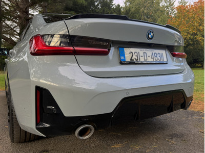 2023 BMW 330