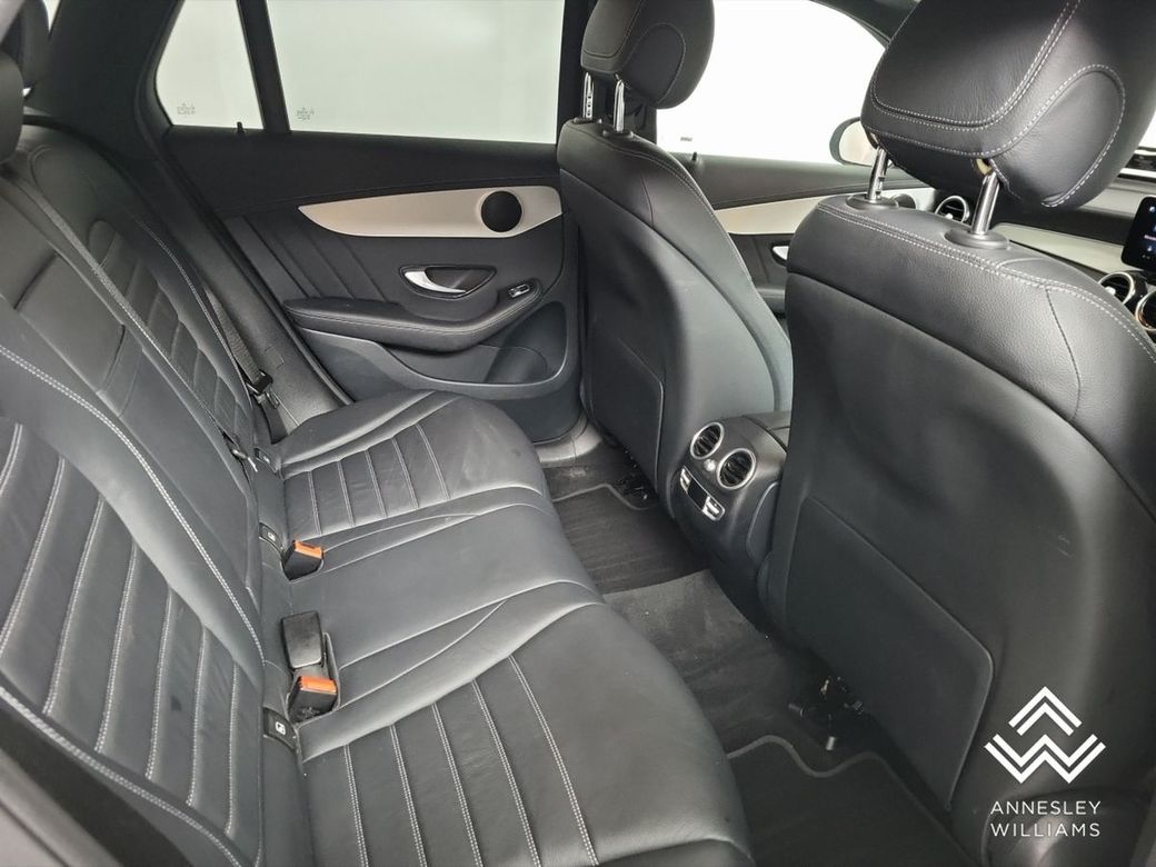 2021 Mercedes-Benz GLC Class