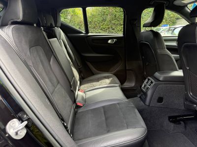 2022 Volvo XC40