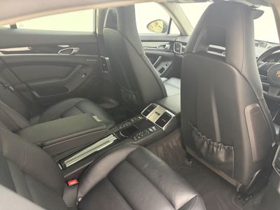2016 Porsche Panamera
