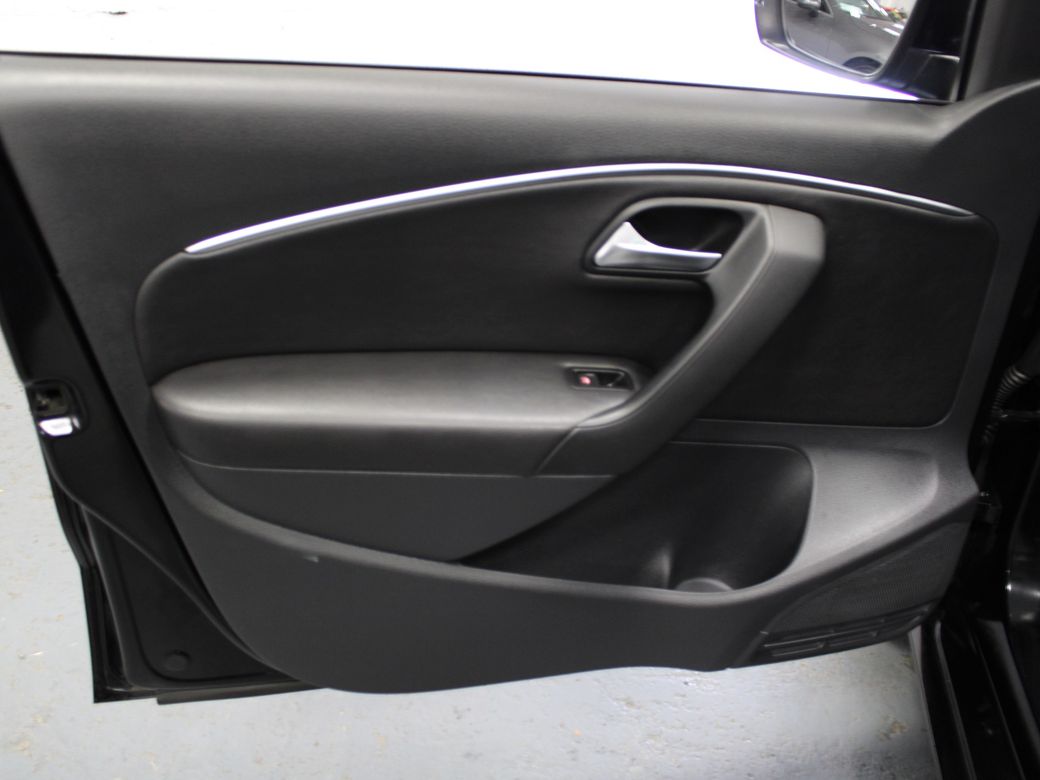 2017 Volkswagen Polo