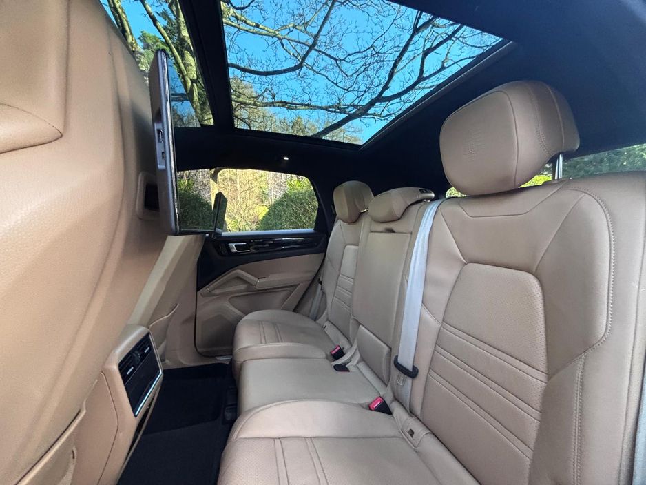 2023 Porsche Cayenne