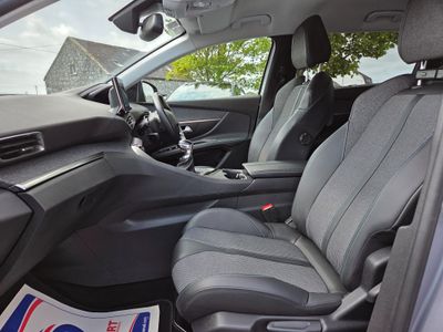 2022 Peugeot 5008
