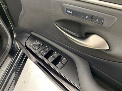 2024 Lexus ES 300h