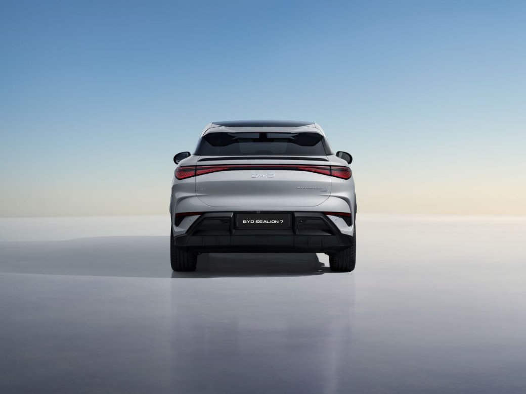 2025 BYD Sealion 7