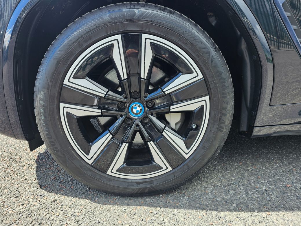 2022 BMW iX3
