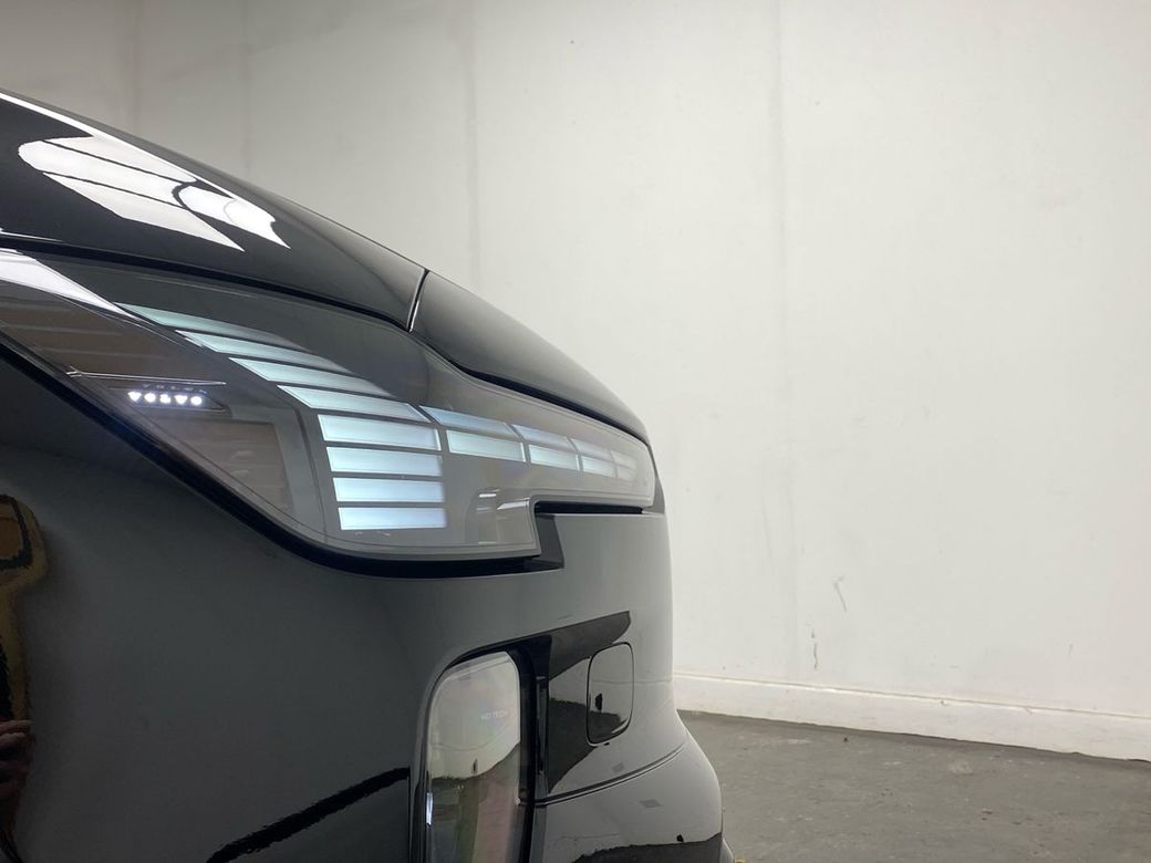 2027 Volvo EX60