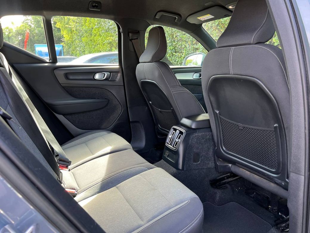 2022 Volvo XC40