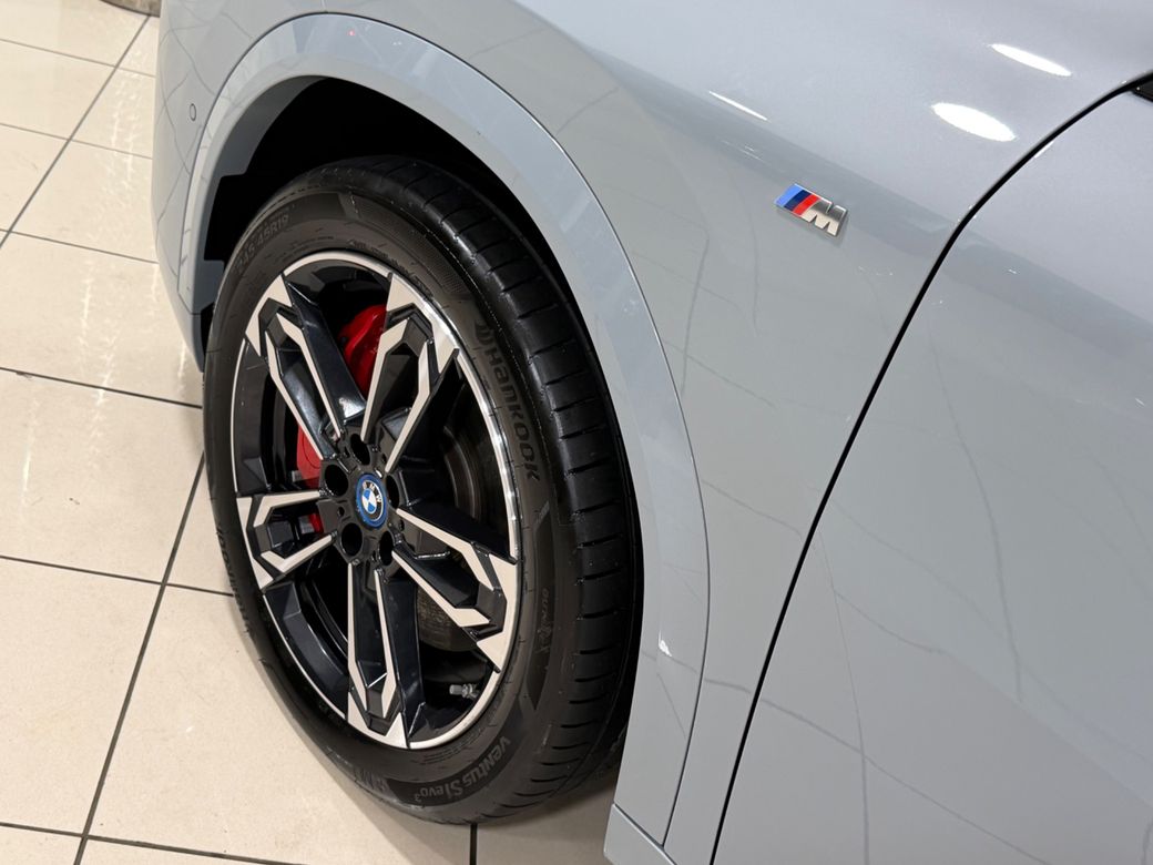 2025 BMW iX2