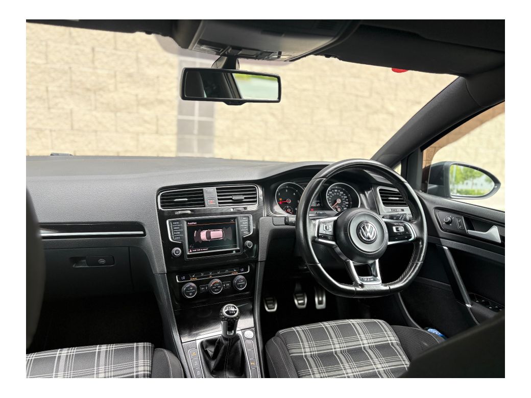 2016 Volkswagen Golf