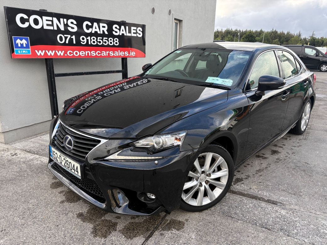 2015 Lexus IS 300h