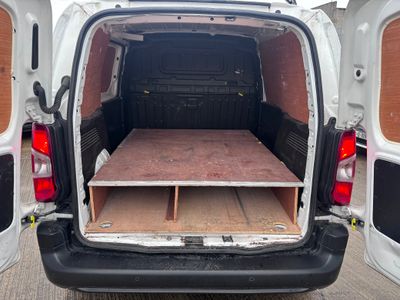 2021 Peugeot Partner