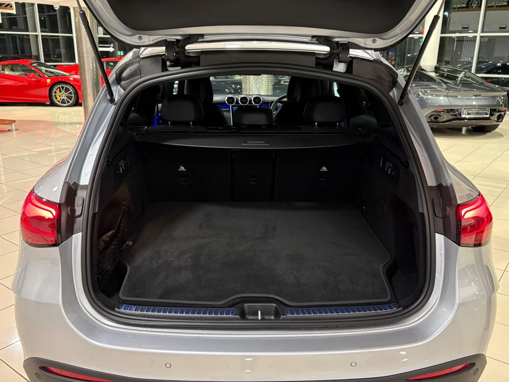 2025 Mercedes-Benz GLC Class