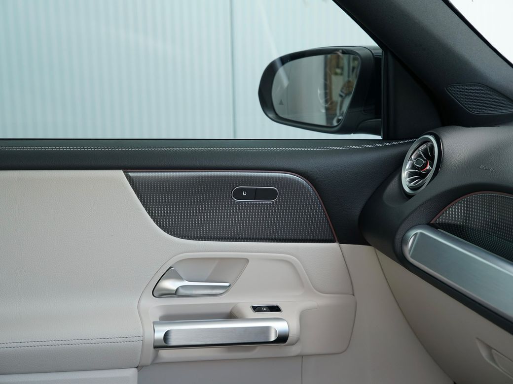 2023 Mercedes-Benz EQB