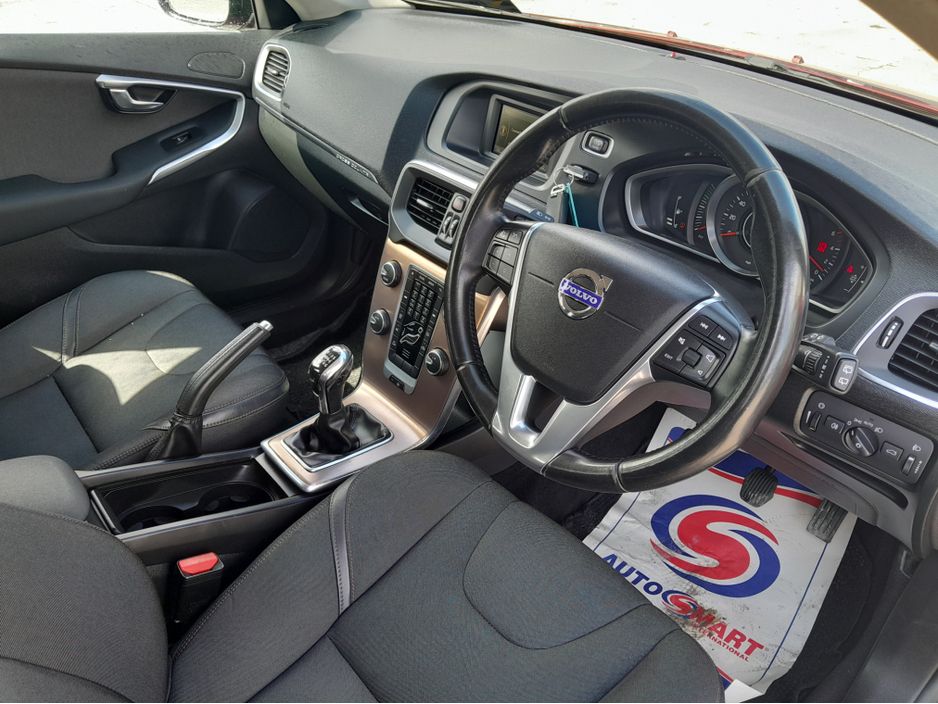 2015 Volvo V40