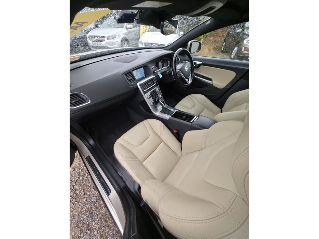 2017 Volvo V60