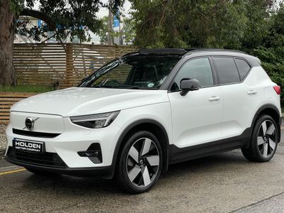 2022 Volvo XC40