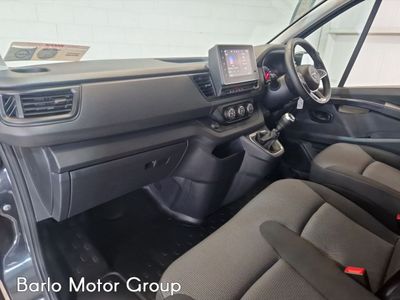 2025 Nissan Primastar