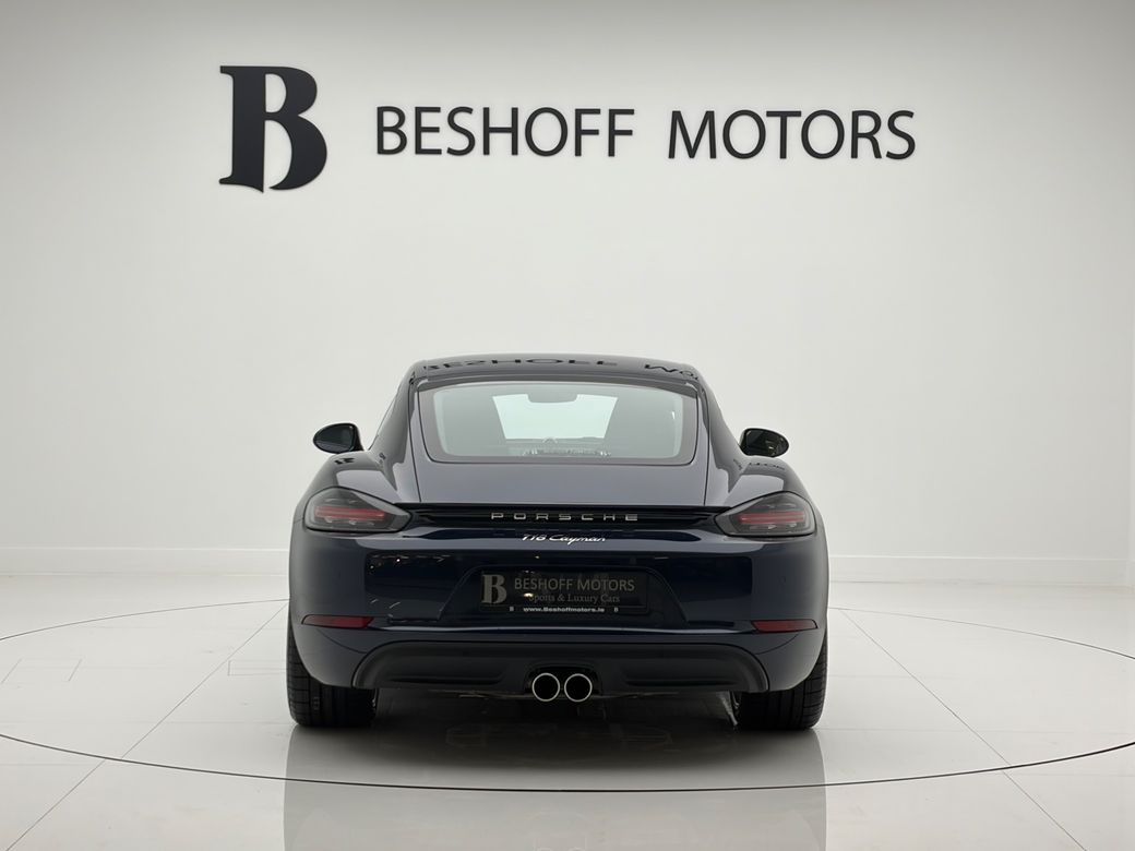2022 Porsche Cayman