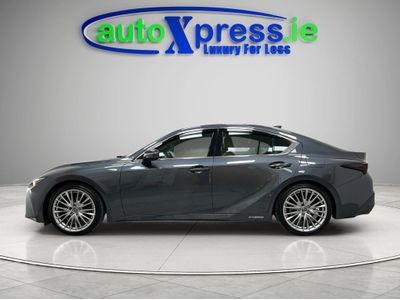 2021 Lexus IS 300h