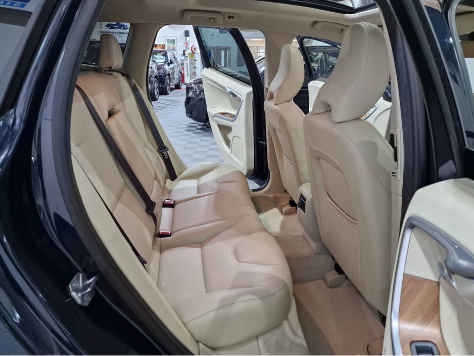 2017 Volvo XC60