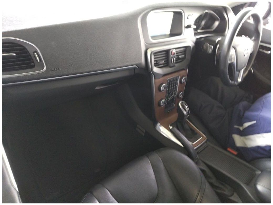2016 Volvo V40